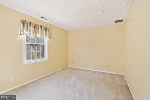 15 Horseshoe Dr, Mount Laurel, NJ 08054 - carpeted spare room featuring baseboards