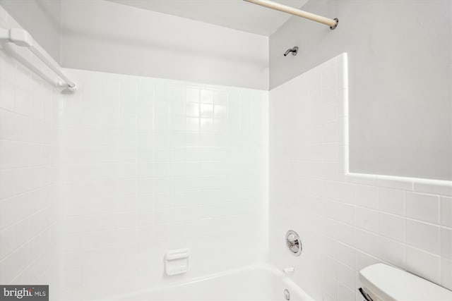 12303 Captain Smith Ct, Rockville, MD 20854 - full bath featuring toilet and  shower combination