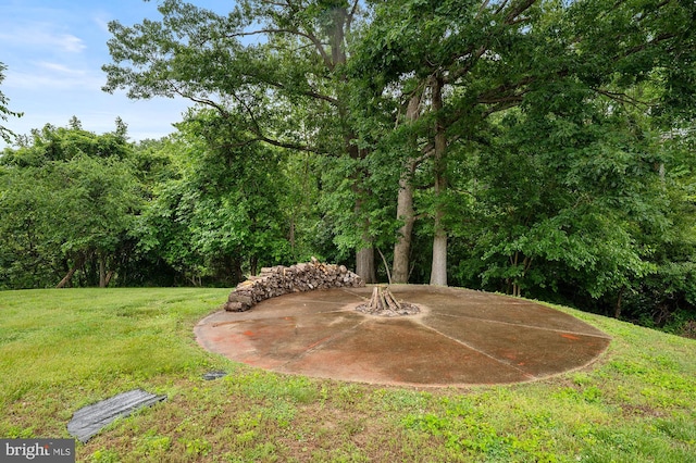 328 W Bay Front Rd, Lothian, MD 20711 - view of green lawn featuring a fire pit