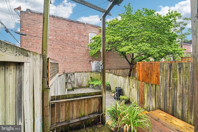 109 N Collington Ave, Baltimore, MD 21231 - view of yard