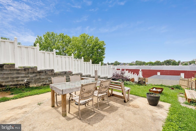 35 N Cleveland Ave, Hagerstown, MD 21740 - view of patio with outdoor dining space