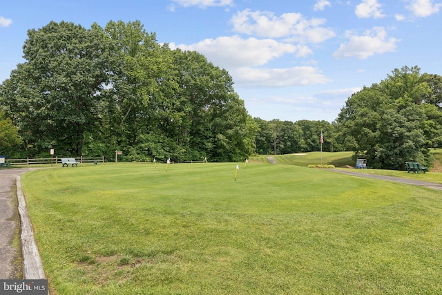 803 Coxswain Way Unit 107, Annapolis, MD 21401 - surrounding community featuring view of scattered trees, golf course view, and a putting area