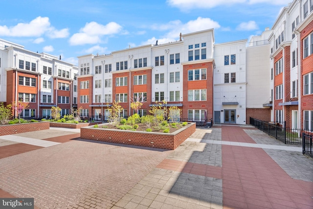 1418 N Rhodes St Unit B105, Arlington, VA 22209 - surrounding community with fence