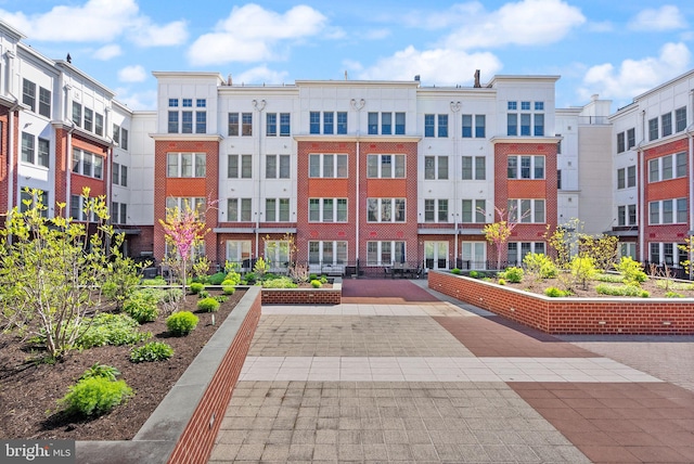 1418 N Rhodes St Unit B105, Arlington, VA 22209 - view of surrounding community