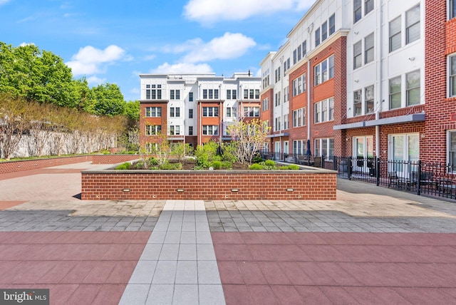 1418 N Rhodes St Unit B105, Arlington, VA 22209 - view of property's community featuring fence