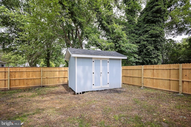 1207 Race St, Cambridge, MD 21613 - view of shed with a fenced backyard