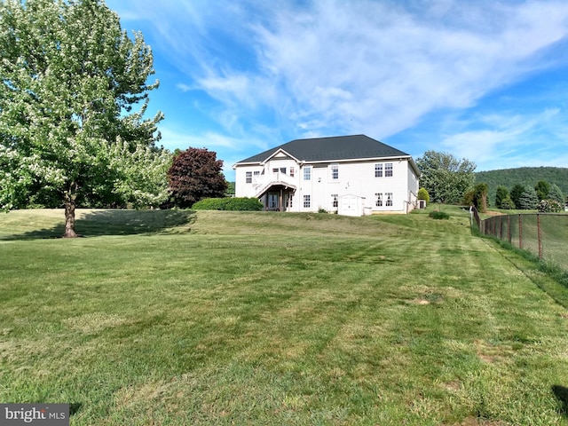 1372 Summerswood Dr, Saint Thomas, PA 17252 - view of back of house