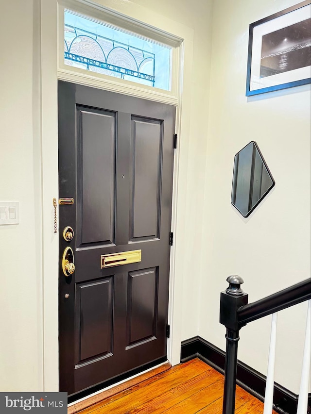300 S Columbus St, Alexandria, VA 22314 - foyer entrance featuring wood finished floors and baseboards