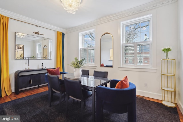 300 S Columbus St, Alexandria, VA 22314 - dining area featuring wood finished floors, ornamental molding, and baseboards