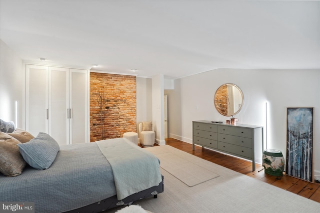 300 S Columbus St, Alexandria, VA 22314 - bedroom with wood finished floors and baseboards