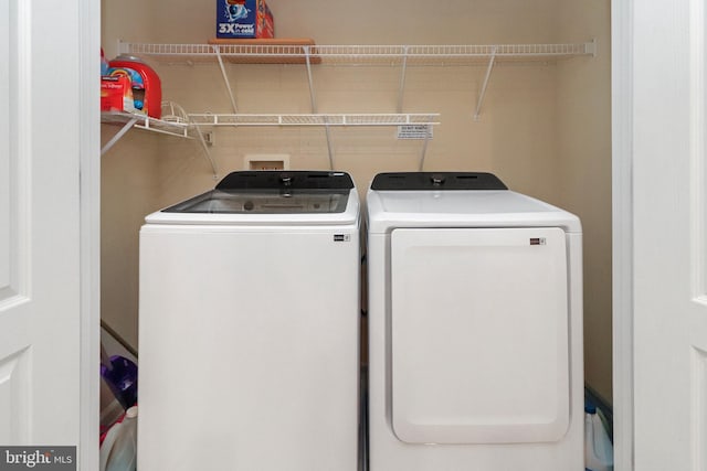 9712 Handerson Pl Unit 306, Manassas Park, VA 20111 - washroom featuring washer and clothes dryer