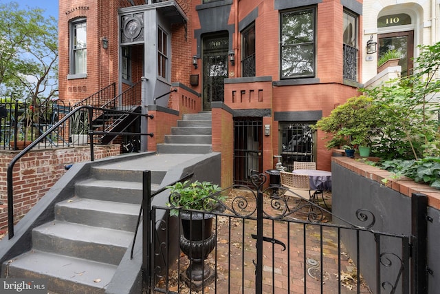 108 3rd St NE, Washington, DC 20002 - doorway to property with brick siding