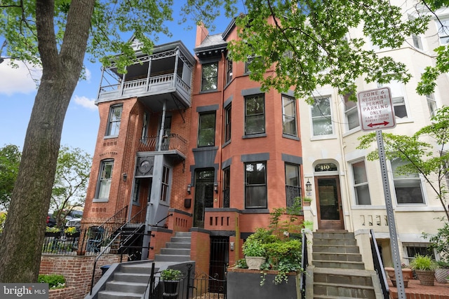 108 3rd St NE, Washington, DC 20002 - view of front of property featuring brick siding