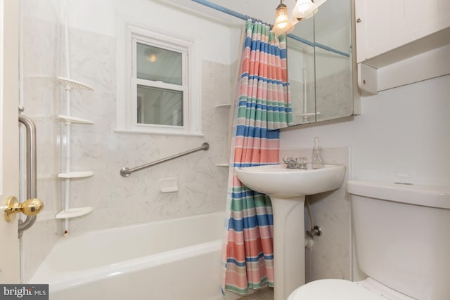 6109 Oakland Mills Rd, Sykesville, MD 21784 - bathroom featuring toilet