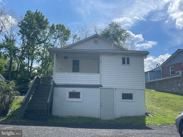 604 Winifred Rd, Cumberland, MD 21502 - view of side of property featuring stairway