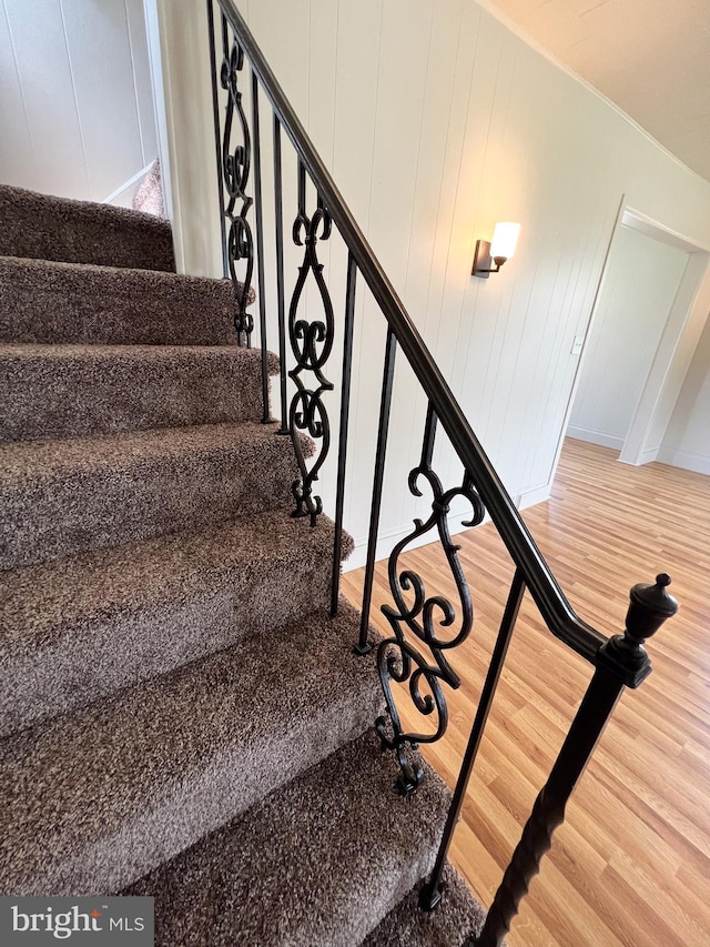 502 S Wayne St, Lewistown, PA 17044 - stairway with wood finished floors and baseboards