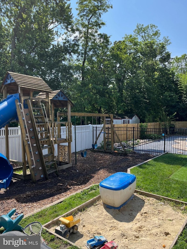 599 Claster Blvd, Dauphin, PA 17018 - view of jungle gym