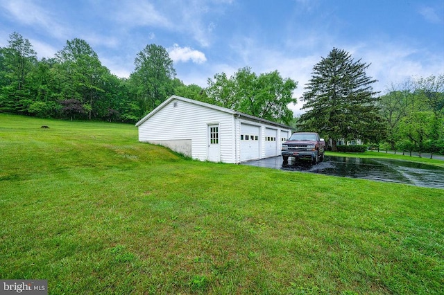 view of outbuilding featuring an outbuilding