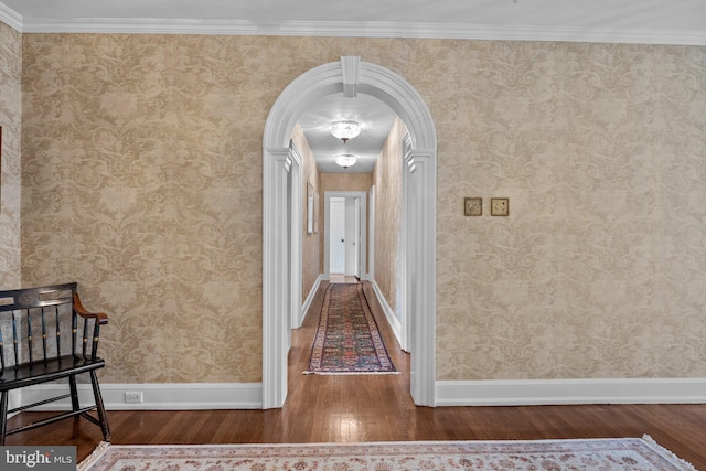 1182 Wrack Rd, Meadowbrook, PA 19046 - hall with wood finished floors, arched walkways, and baseboards