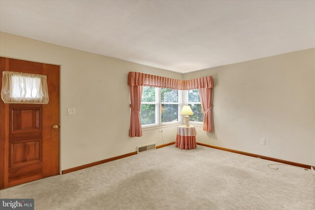374 E Maple St, Dallastown, PA 17313 - foyer entrance with carpet flooring and baseboards