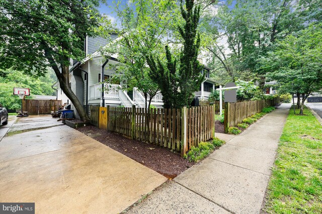 203 Spring Ave, Takoma Park, MD 20912 - view of side of property