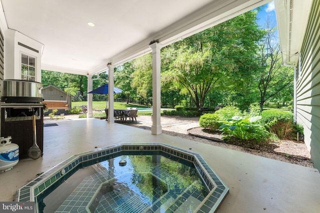 5194 Chase Ln, Midland, VA 22728 - view of pool with an in-ground hot tub and a patio area
