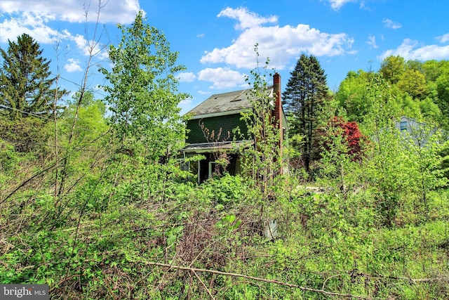 15 St Paul St, Shenandoah, PA 17976 - back of house featuring a chimney
