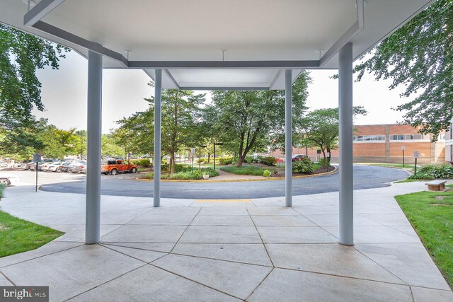 4600 Duke St Unit 512, Alexandria, VA 22304 - view of patio / terrace