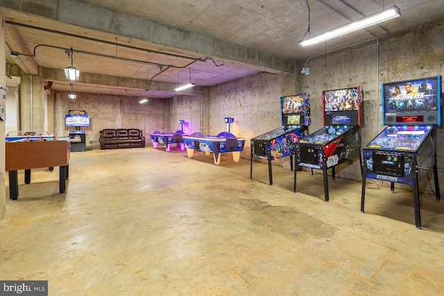 4600 Duke St Unit 512, Alexandria, VA 22304 - rec room with concrete flooring