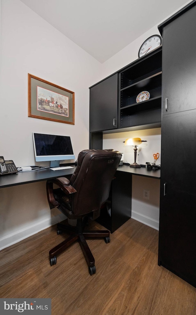 355 Dillon Cir, Middletown, DE 19709 - home office with built in study area, wood finished floors, and baseboards
