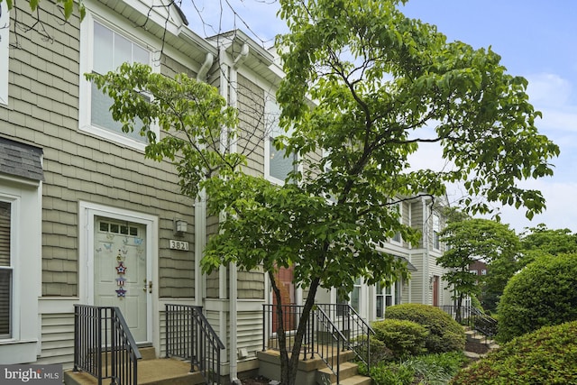 3823 9th Rd S, Arlington, VA 22204 - view of property entrance