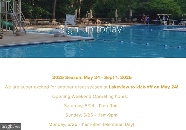 4785 Catterick Ct, Fairfax, VA 22032 - community pool with a patio area