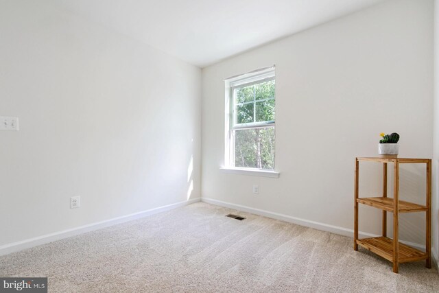 340 Shipyard Dr, Cambridge, MD 21613 - carpeted spare room featuring baseboards