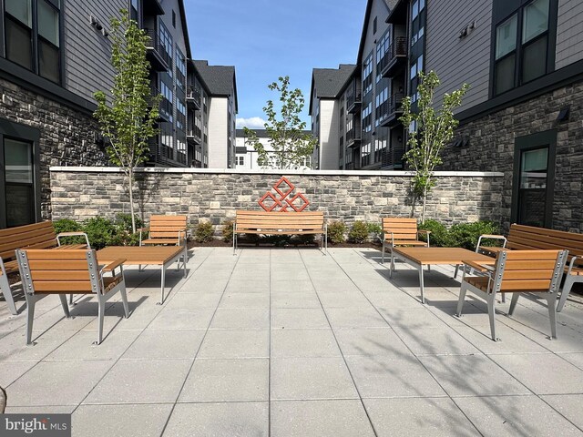 23650 Havelock Walk Ter Unit 303, Ashburn, VA 20148 - view of patio