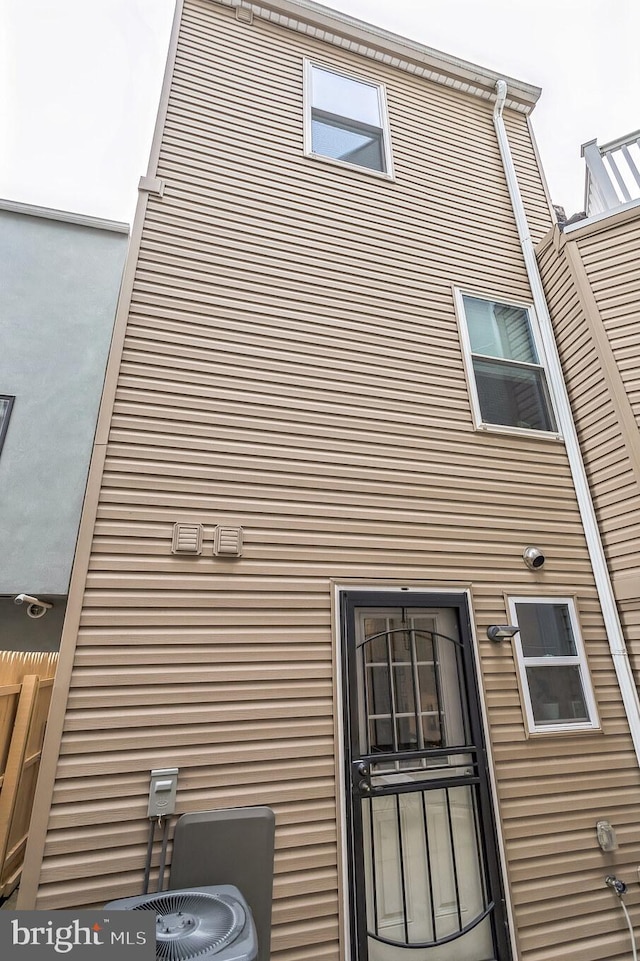 1153 N Hancock St, Philadelphia, PA 19123 - view of home's exterior