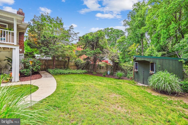 7912 Glengary Ct, Glen Burnie, MD 21061 - view of yard