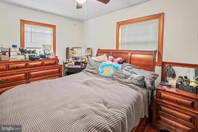 bedroom with a ceiling fan