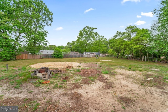 view of yard featuring fence