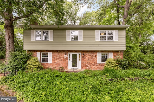 6008 Hawthorne St, Cheverly, MD 20785 - colonial-style house featuring brick siding