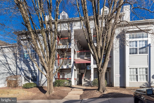 view of front of house