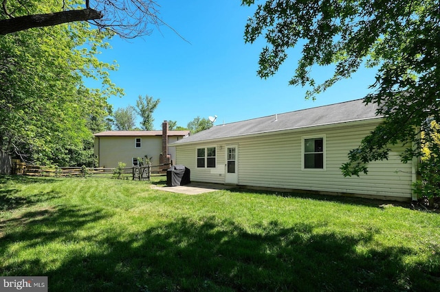 2012 All Hallows Ct, Waldorf, MD 20602 - back of house with a patio area