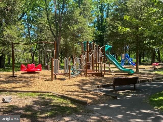 12821 Flagship Ave, Herndon, VA 20170 - community playground featuring view of wooded area