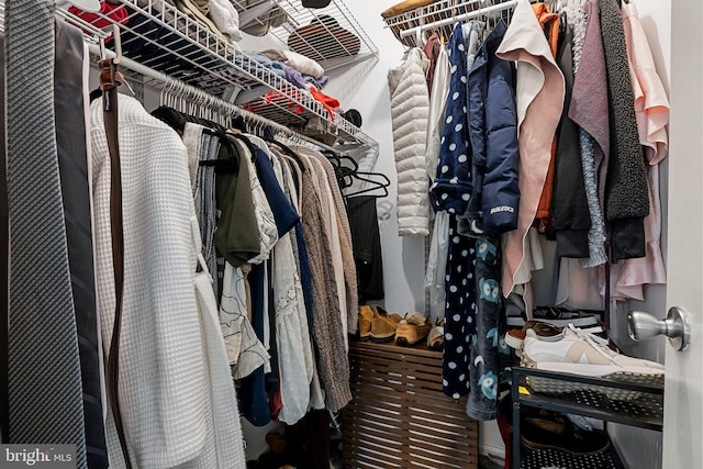 12821 Flagship Ave, Herndon, VA 20170 - view of walk in closet