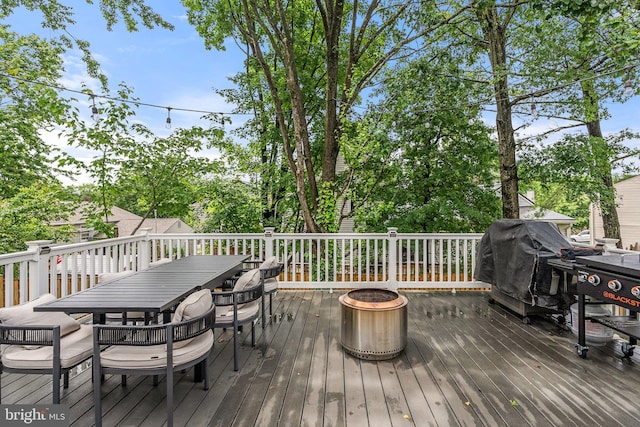 12821 Flagship Ave, Herndon, VA 20170 - deck with area for grilling and outdoor dining area