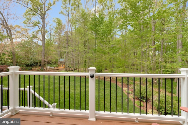 8412 Riverside Rd, Alexandria, VA 22308 - wooden terrace with a yard