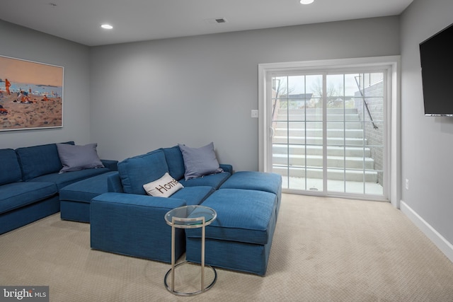 living area with carpet, recessed lighting, and baseboards