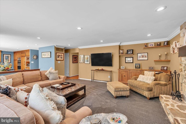 carpeted living room with baseboards, recessed lighting, and ornamental molding
