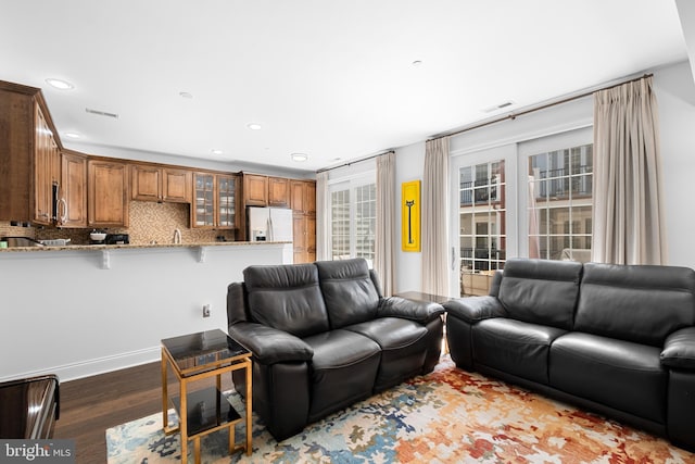110 Commodore Ct, Philadelphia, PA 19146 - living room with wood finished floors and recessed lighting