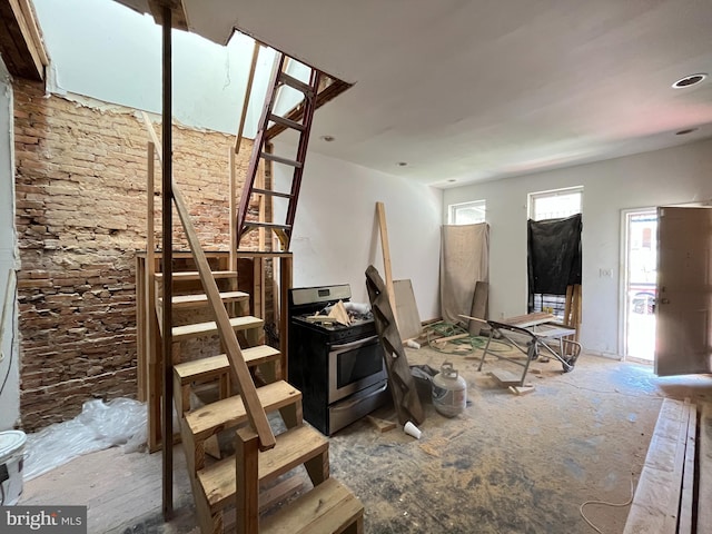 2742 W Mosher St, Baltimore, MD 21216 - view of living room