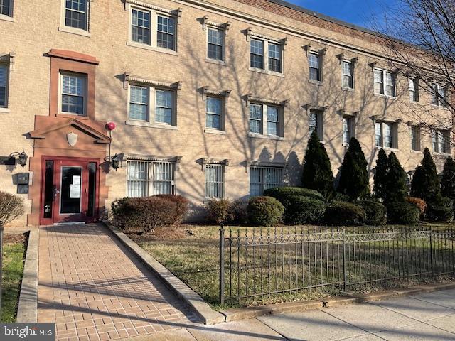 2625 3rd St NE Unit 105, Washington, DC 20002 - view of multi unit property